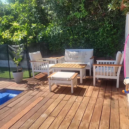 Avec Piscine Proche De La Lattes